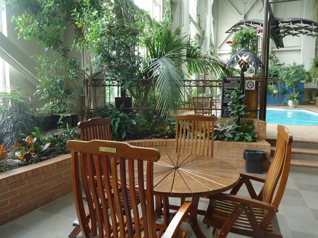 Hotel L'Oie Des Neiges เลวีส ภายนอก รูปภาพ